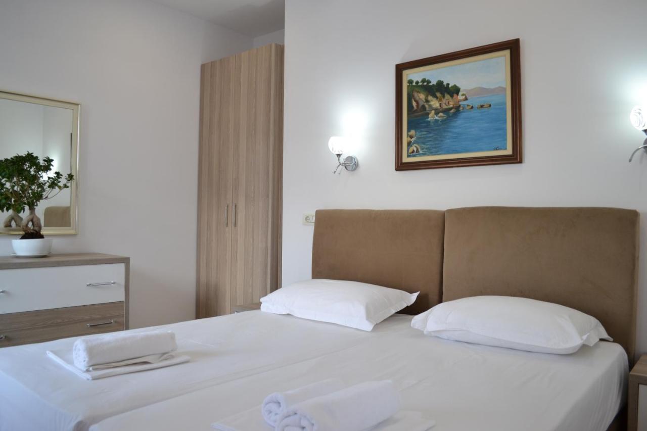 Seaview Penthouse 2 Bedrooms Apartment & Box Garage Vlorë 外观 照片