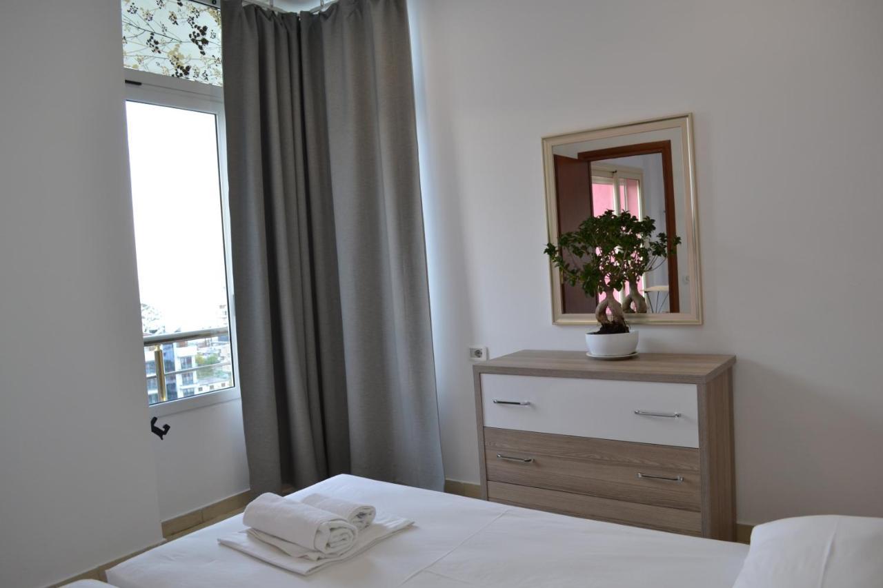 Seaview Penthouse 2 Bedrooms Apartment & Box Garage Vlorë 外观 照片