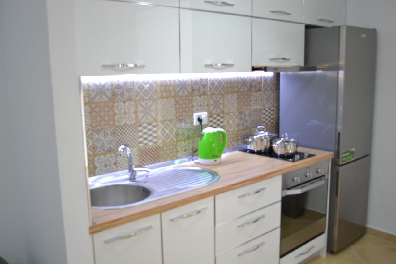 Seaview Penthouse 2 Bedrooms Apartment & Box Garage Vlorë 外观 照片