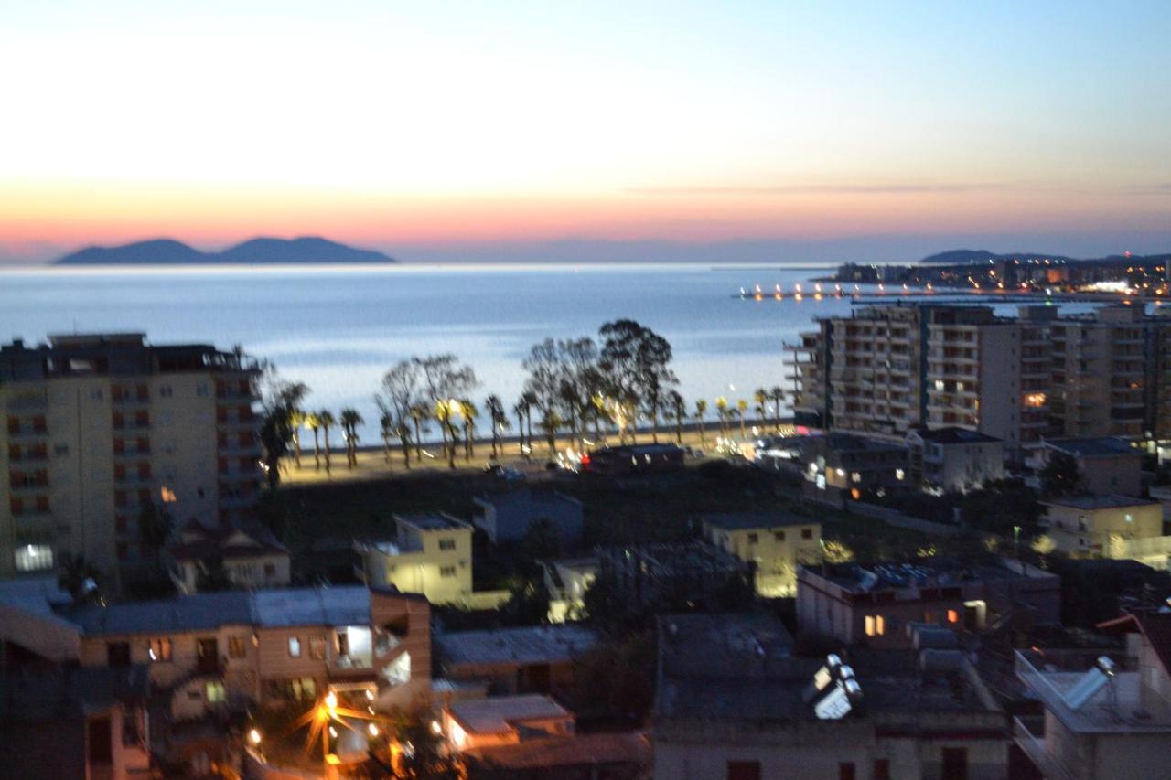 Seaview Penthouse 2 Bedrooms Apartment & Box Garage Vlorë 外观 照片