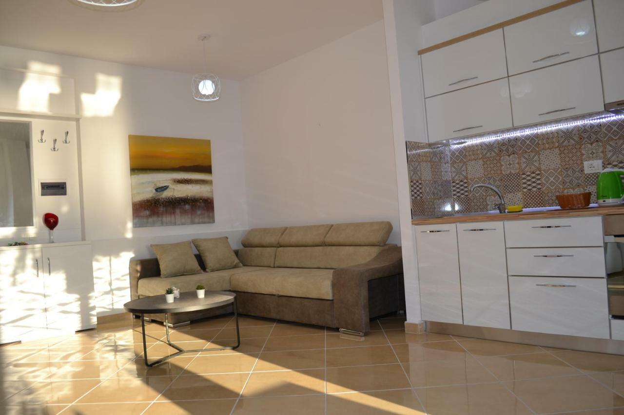 Seaview Penthouse 2 Bedrooms Apartment & Box Garage Vlorë 外观 照片