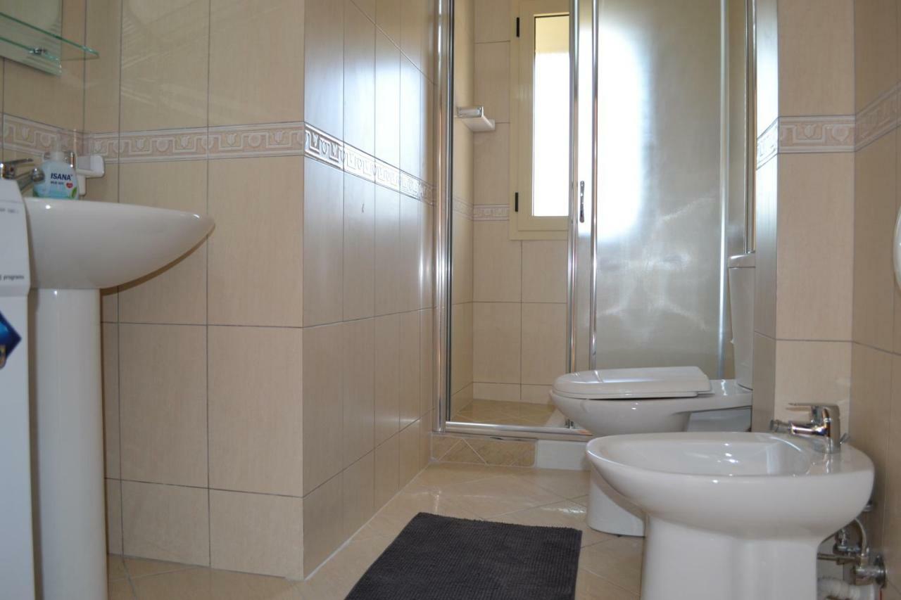 Seaview Penthouse 2 Bedrooms Apartment & Box Garage Vlorë 外观 照片