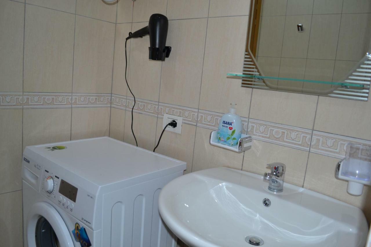 Seaview Penthouse 2 Bedrooms Apartment & Box Garage Vlorë 外观 照片