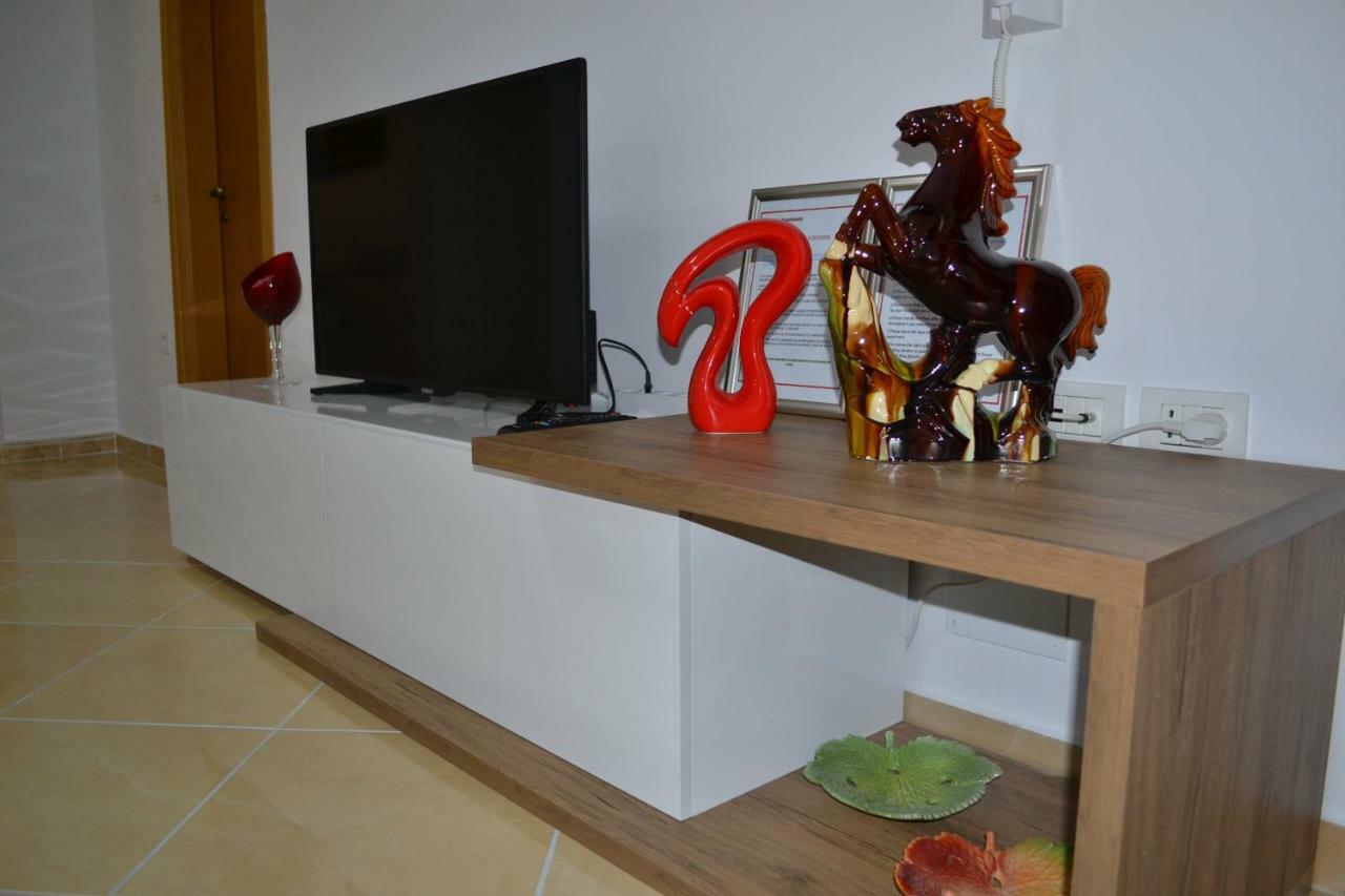 Seaview Penthouse 2 Bedrooms Apartment & Box Garage Vlorë 外观 照片